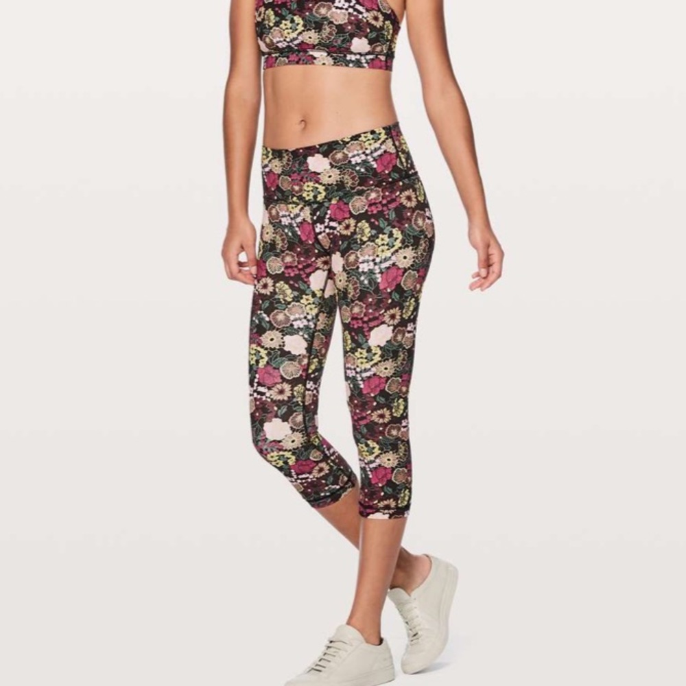 Lululemon Wunder Under Crop (Hi-Rise) 21" Fluorolace Multi
